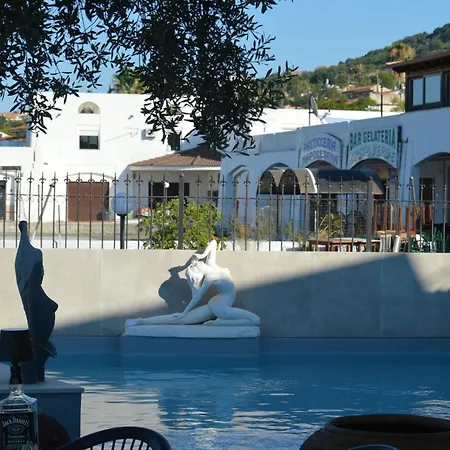 Guest house Ego' Marine Sea View, 3*