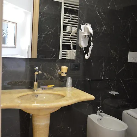 Guest house Ego' Marine Sea View, 3*