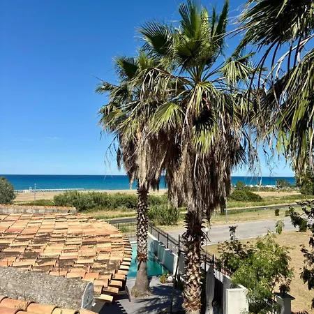 Ego' Marine Sea View, Gasthof